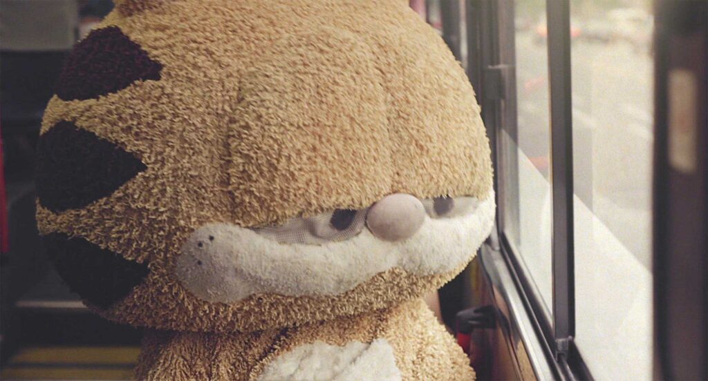 Lost cat finds solace on a Seoul bus in Nana-D's 'Lose Against You' music video moment