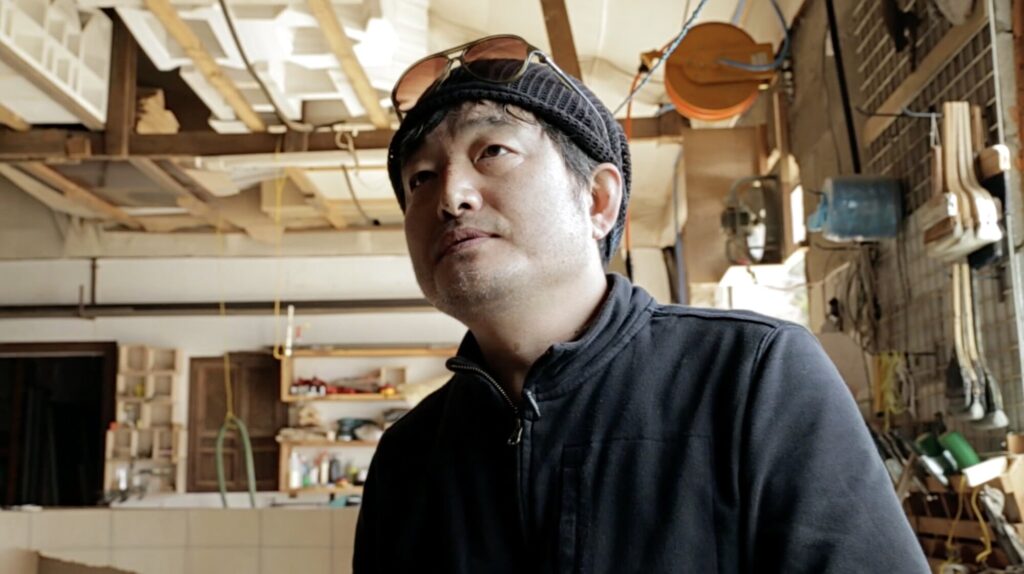 Korean sculpture artist in workshop for documentary ZDF Wirtschaftswunder Korea