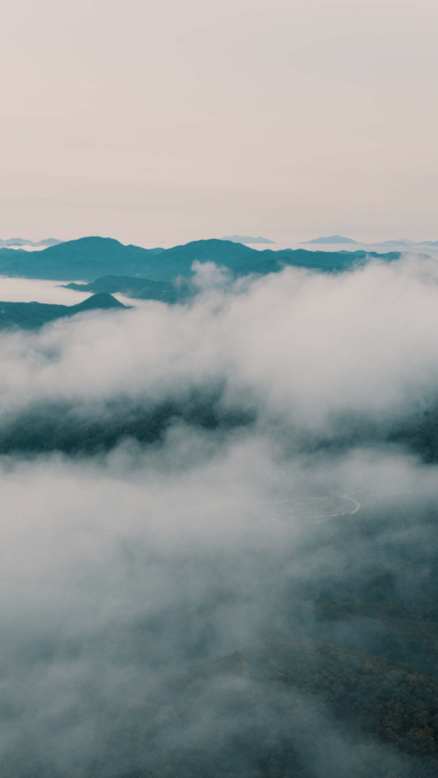 Cloud-covered mountains surrounding Médongaule in Yangpyeong, Gyeonggi-do