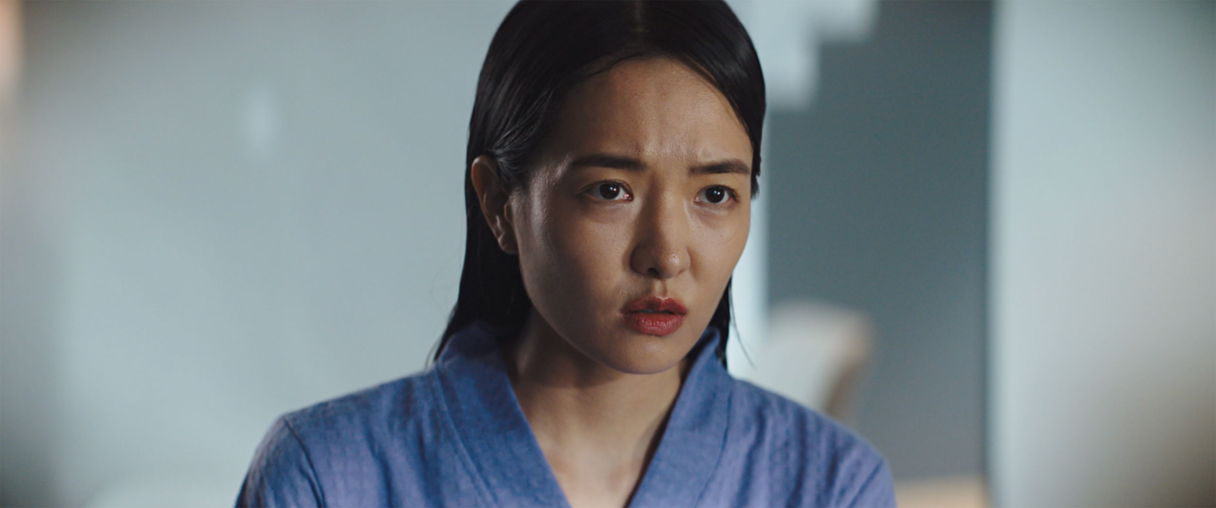 Close-up of Hojo Shin as K-pop star Hye-mi in IDOLS