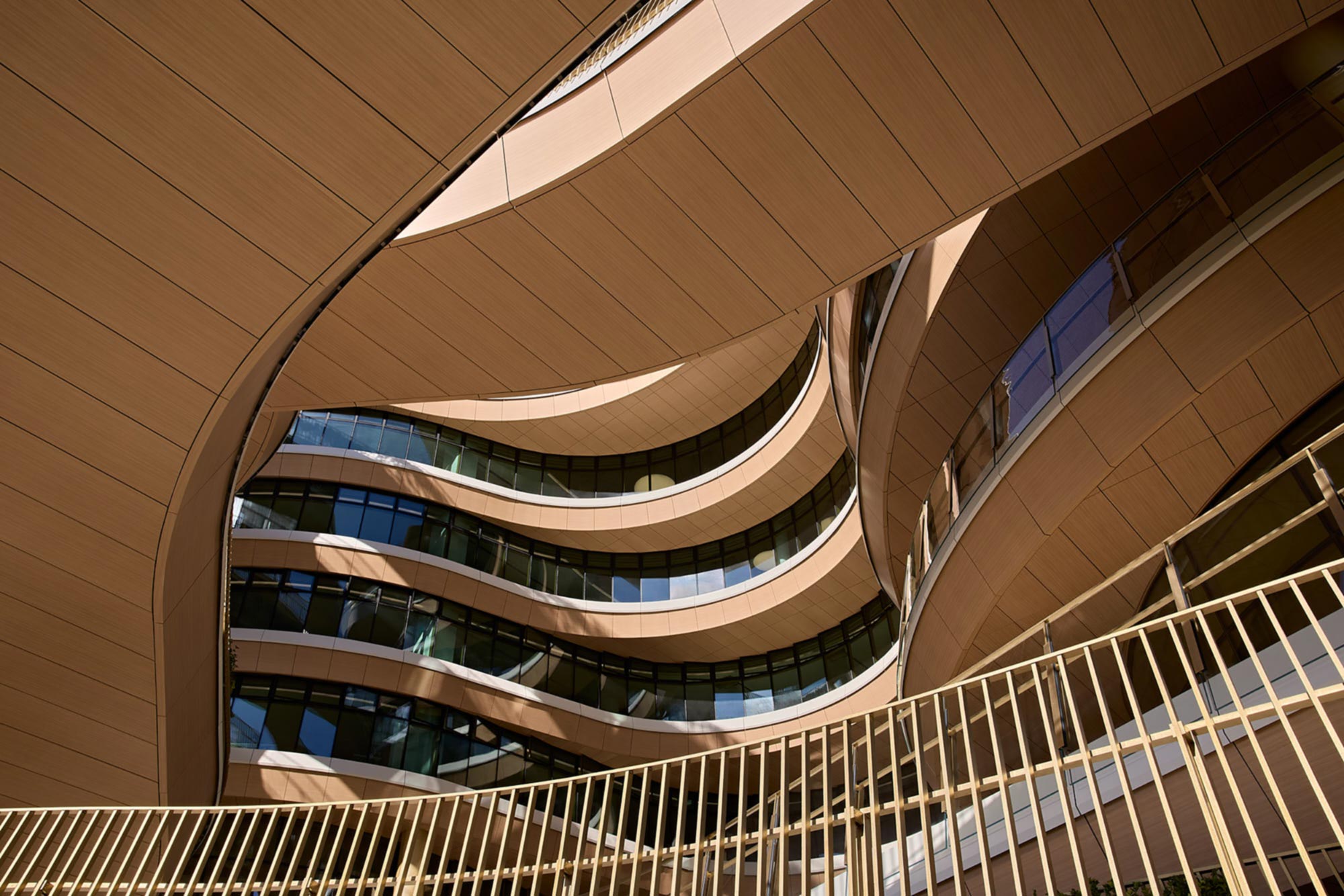 Curved exterior architecture at Hana Bank Headquarters by NBBJ
